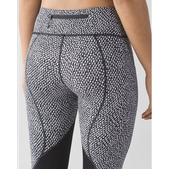 Lululemon Leggings Pace Rival Crop Scatter Star Black Luxtreme - Picture 5 of 15